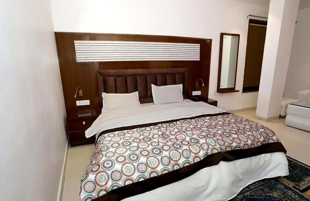 Vrindavan Guest House-1