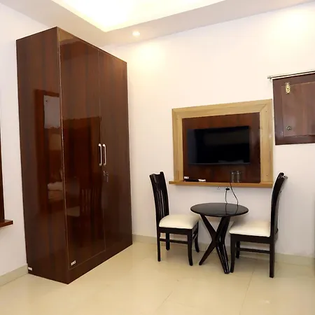 Vrindavan Guest House-2